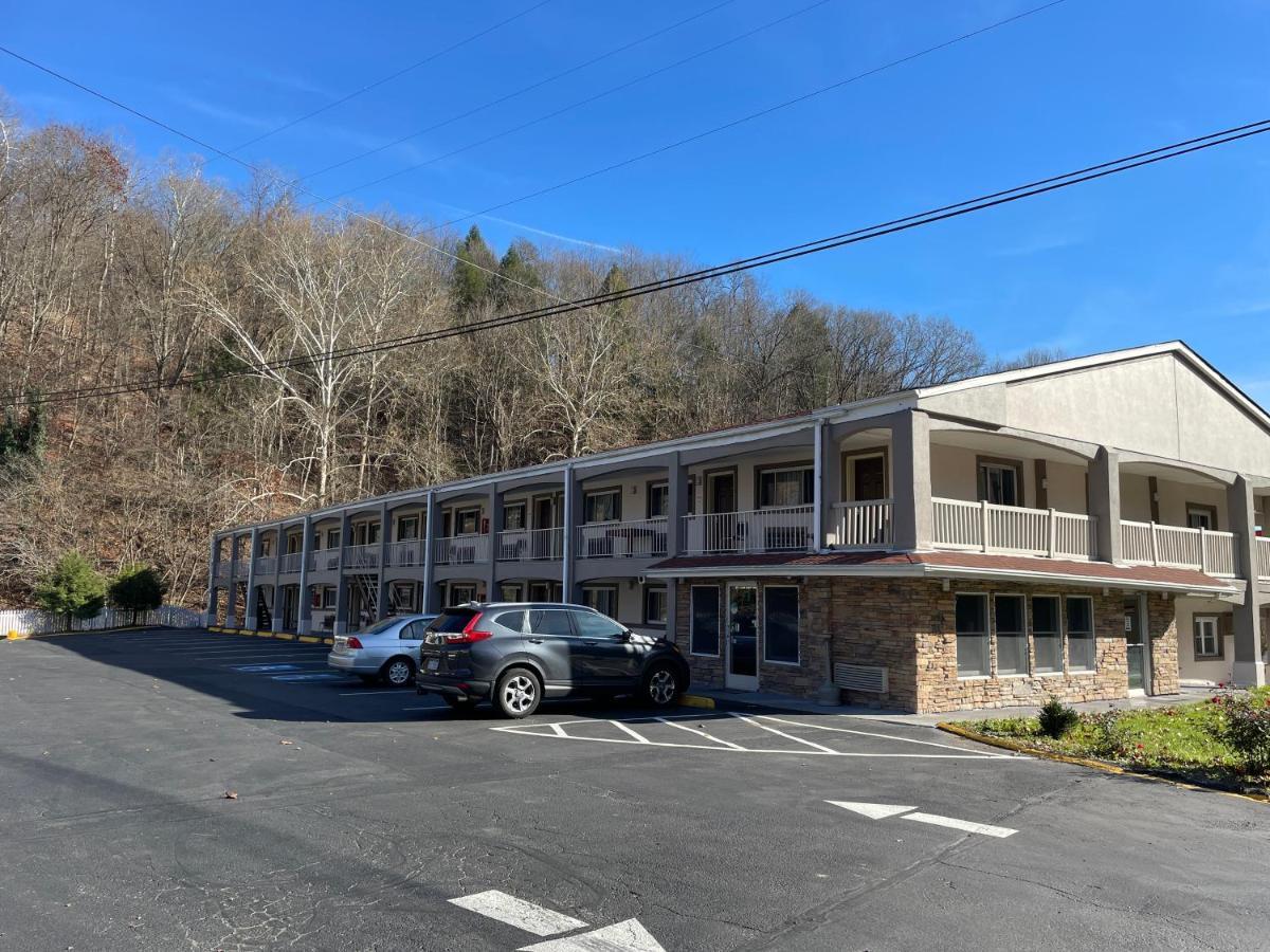 Econo Lodge Jefferson Hills Hwy 51 Clairton Exterior photo